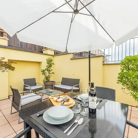 Divino * Alba (Piedmont)