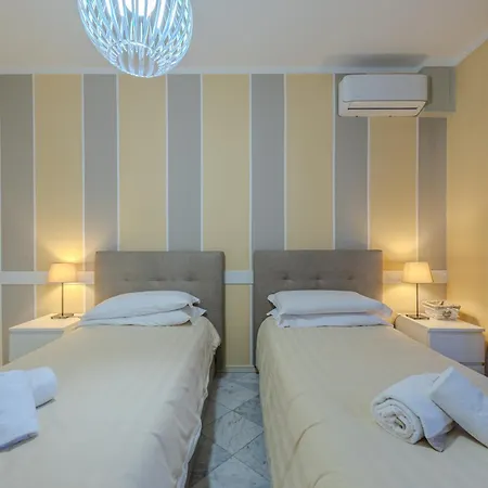 Divino * Alba (Piedmont)