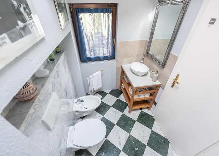 Divino Apartamento Alba (Piedmont)